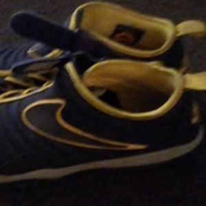 Men's nikes